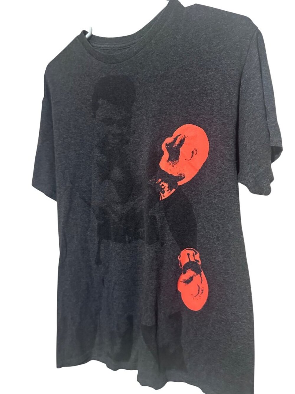 Muhammad Ali gray and red size M t-shirt